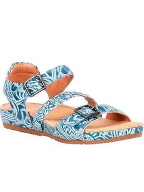 Brioso Solera Tooled Leather
Sandals Green turquoise